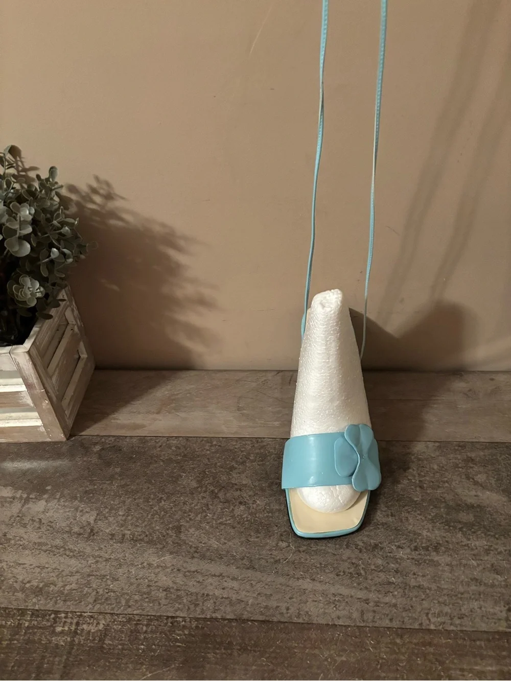 NEWPORT NEWS LACE UP  BABY BLUE FLOWER WEDGE SIZE 7.5